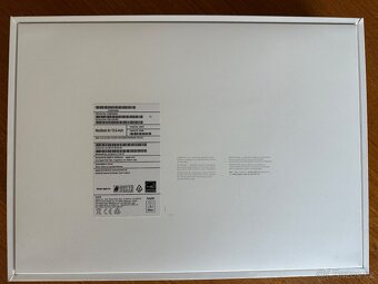 Apple MacBook Air 13" M2 / 256gb / 8GB RAM - 5