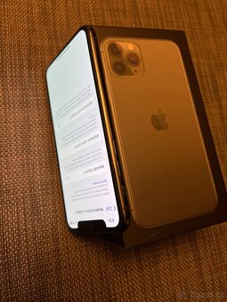 Apple iPhone 11 Pro 64GB Midnight Green - 5