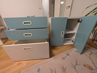 Dětský Nábytek IKEA (Stuva: 3 Komody + skříň, stůl Pahl) - 5