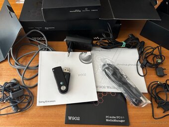 Sony Ericsson W902 - 5