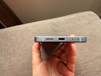 Samsung Galaxy Z Flip 6 12/512Gb z a iPhone - 5