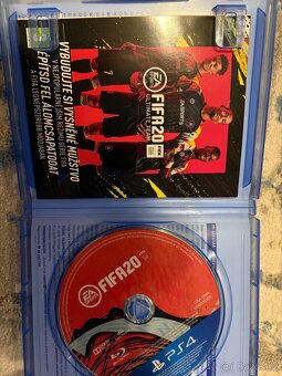 PlayStation PS4 500GB - 5