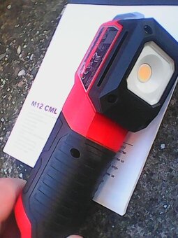 Milwaukee M12 CML-0 Aku Svítilna 1000 lumenu - 5
