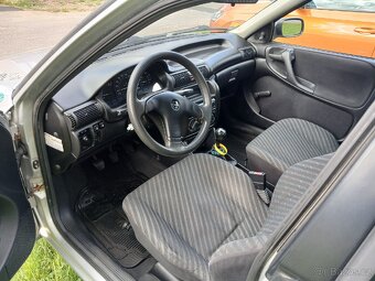 Opel Astra F - 5