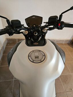 Aprilia shiver 900 - 5