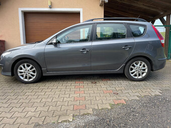 Hyundai i30 1.6crdi kombi - 5