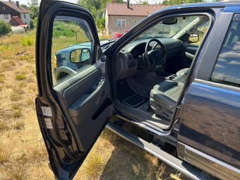 Ford Explorer 4.0 V6 4x4 (AWD) + LPG, 7míst, tažné, šíbr - 5