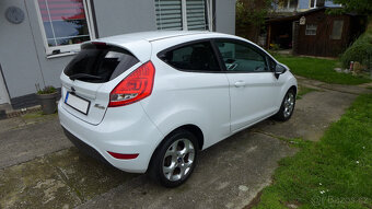 Ford Fiesta 1.4i, 71kW, rok 2011/12, 60t km  - 5