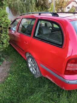 Škoda Octavia 1,6i na náhradní díly, ALU kola - 5