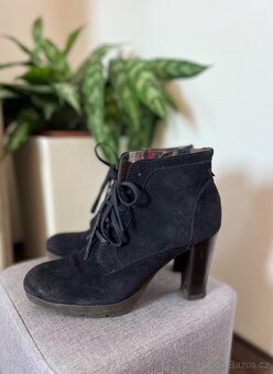 Tommy Hilfiger kožené zimní boty na podpatku - 5