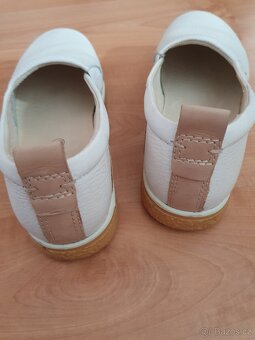 Bílé boty polobotky baleríny v.36 ecco top stav - 5
