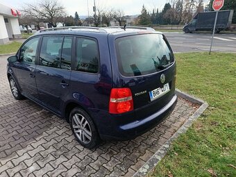Volkswagen Touran 2.0 TDI - 103 kW -DSG - 7 místní - 5