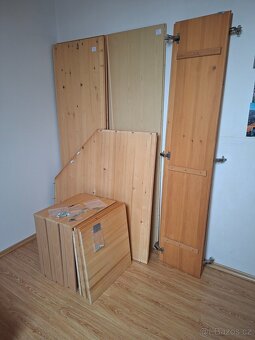 Skříň šatní rohová masiv - 5