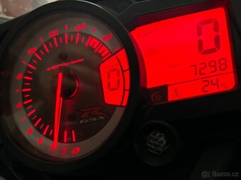 Suzuki 750 GSX-R - 5