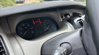Renault Trafic 2.5dci 107kw obytný - 5