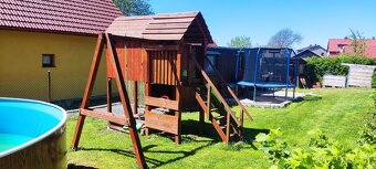 Dětské hřiště se skluzavkou - 5