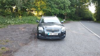 Toyota Avensis - 5