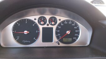 Ford galaxy - 5