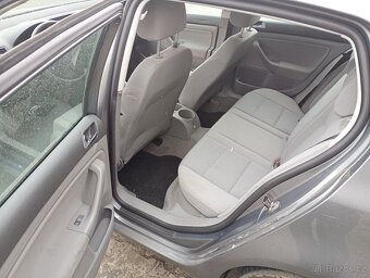 Volkswagen Golf 5 - 5