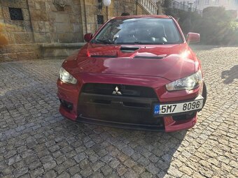 Mitsubishi Lancer Evolution X - 5