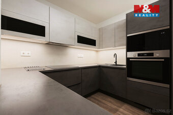 Prodej bytu 4+kk, ul. Selské nám., Olomouc - Chválkovice. - 5