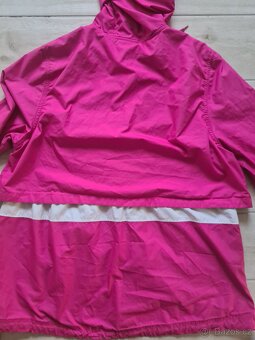Růžová bunda Nike vel M, nosena ale porad hezká - 5