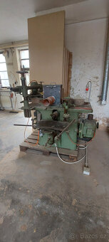 Spodní frézka s podavačem - 5