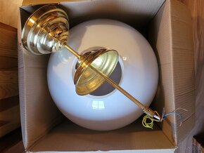 mosazný lustr, velká bílá koule 40 cm, až 2 kusy - 5