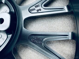 Originál R21 kola Porsche Panamera 976 - 5