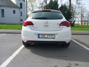 Opel Astra 2.0 CDTi  navialu PDC - 5