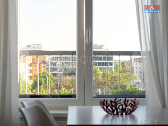 Prodej bytu 2+1, 56 m², Praha, ul. V závětří - 5