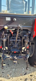Traktor Belarus 820 kovová kapotaže - 5