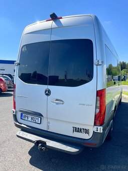 Mercedes Benz Sprinter 907 - 5