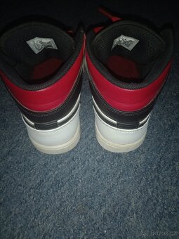Nike Air Jordan 1 Mid - 5