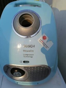 Sáčkový vysavač Bosch 1300 Wattů - 5