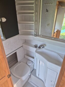 Karavan Hymer Eriba Nova C 390 - 5