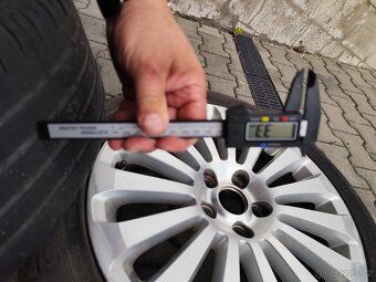 Prodám ALU kola 17" na Ford Focus - 5