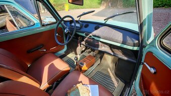 Prodám 2x Fiat 850 + aktivní papíry - 5