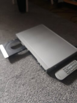 DVD  PŘEHRAVAČ  ZN.  MAGNAVOX  S  OVLADAČEM - 5