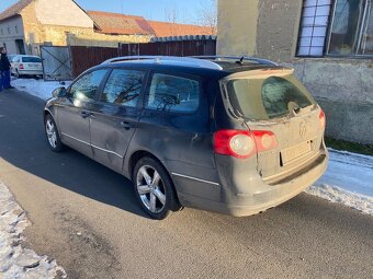 VW PASSAT B6 1.9 TDi ČERNÁ METAL DÍLY - 5