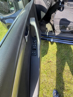 Volkswagen Passat B7 2.0 TDI, Combi, tažné - 5