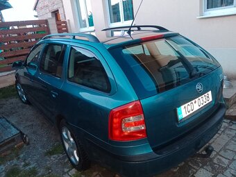 Škoda Octavia combi 1.6 MPI - 5