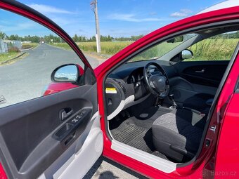 Kia Ceed 1.6i 93kW 2009 - 5