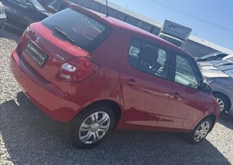 Škoda Fabia 1,2 i KLIMA 57tKm benzín manuál 51 kw - 5