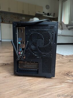 Herni mini ITX pciac - 5