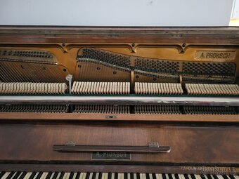 Piano značky Proksch - ocelová deska - 5