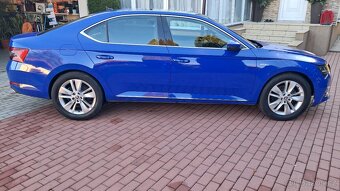 SUPERB 1,4TSI 160kW iV L&K DSG - 5