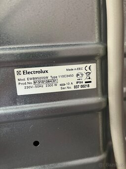Pračka Electrolux horní plnění - 5
