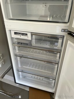 Lednice Samsung RL58GRGIH - 5