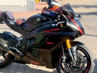 Yamaha R6 - 5